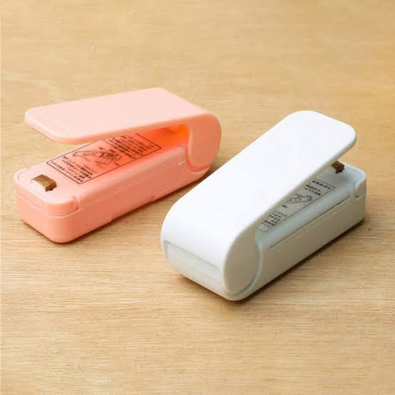Mini Portable Heat Sealer – Handheld Bag Resealer for Food Storage